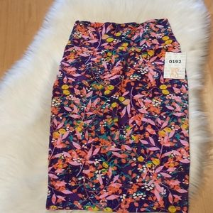 LulaRoe Floral Cassie 💐 Pencil Skirt